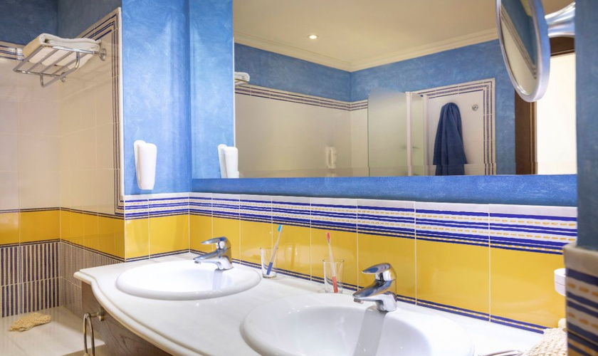 Habitación uso individual Hotel TUI BLUE ISLA CRISTINA PALACE Isla Cristina, Huelva, España Habitación uso individual Hotel TUI BLUE ISLA CRISTINA PALACE Isla Cristina, Huelva, España
