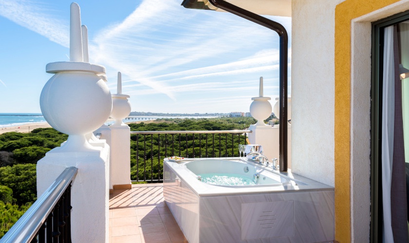 Deluxe Hotel TUI BLUE ISLA CRISTINA PALACE Isla Cristina, Huelva, España Deluxe Hotel TUI BLUE ISLA CRISTINA PALACE Isla Cristina, Huelva, España
