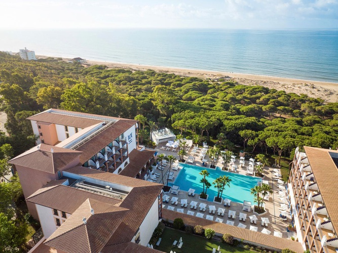 Vistas aereas del establecimiento Hotel TUI BLUE ISLA CRISTINA PALACE Isla Cristina, Huelva, España