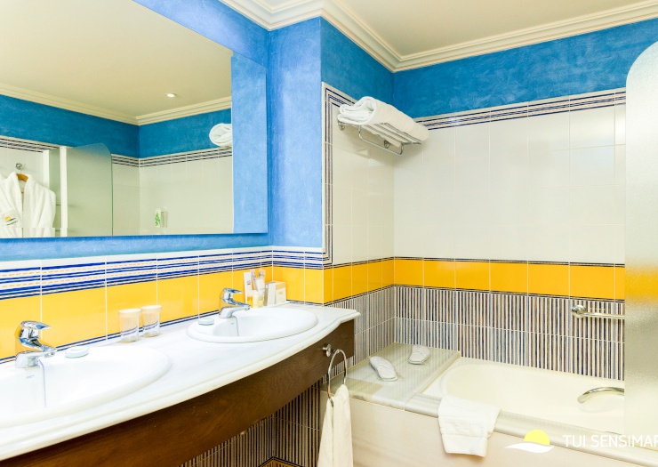 Habitacion doble club Hotel TUI BLUE ISLA CRISTINA PALACE Isla Cristina, Huelva, España Habitacion doble club Hotel TUI BLUE ISLA CRISTINA PALACE Isla Cristina, Huelva, España